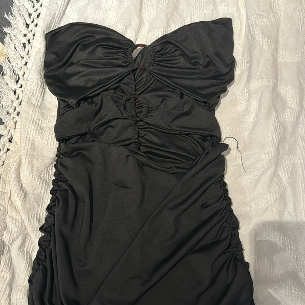 Dresse - Picture 2 of 3